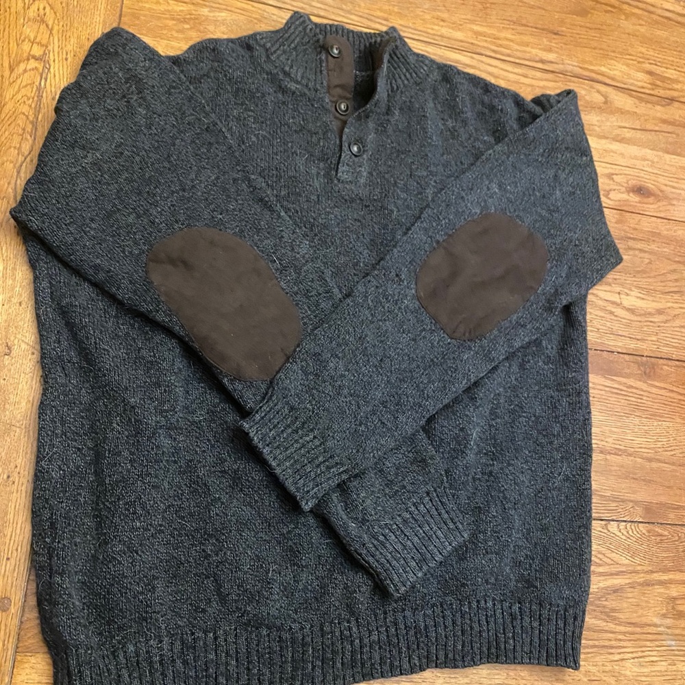 Men’s sweater